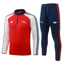 Fato de Treino Arsenal – Vermelho, Branco e Azul 26/27