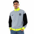 Casaco Corta-Vento Sporting CP – Cinzento, Preto e Amarelo Fluorescente Retro